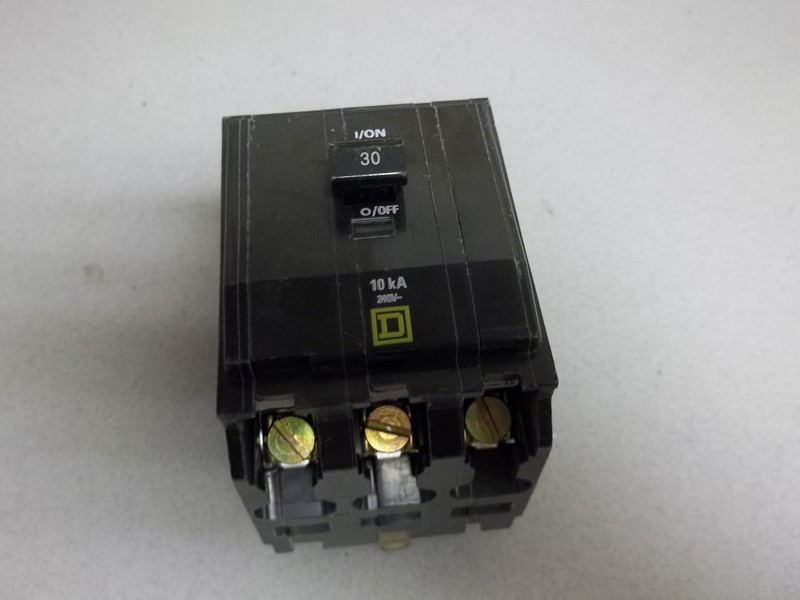 Square D TIPO 3-Pole 30A L-4489 Circuit Breaker *FREE SHIPPING*