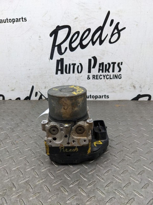 Anti-Lock Brake Part Actuator And Pump Assembly Fits 11 SCION TC 1057623