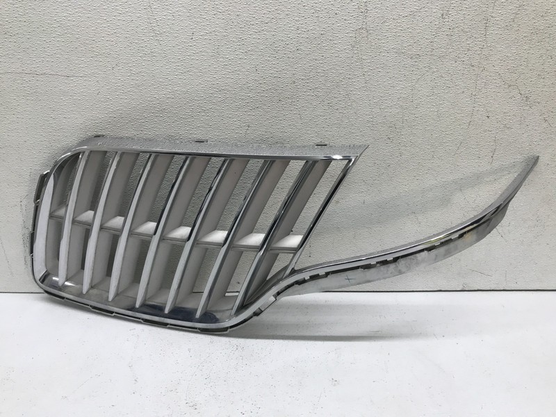 2010 - 2012 Lincoln MKT Left Driver LH Side Grille Grill OEM