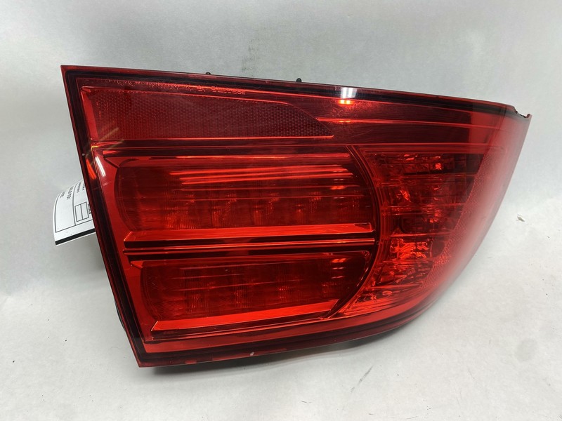 2007-2008 ACURA TL SEDAN REAR LEFT DRIVER SIDE TAIL LIGHT BRAKE LAMP OEM