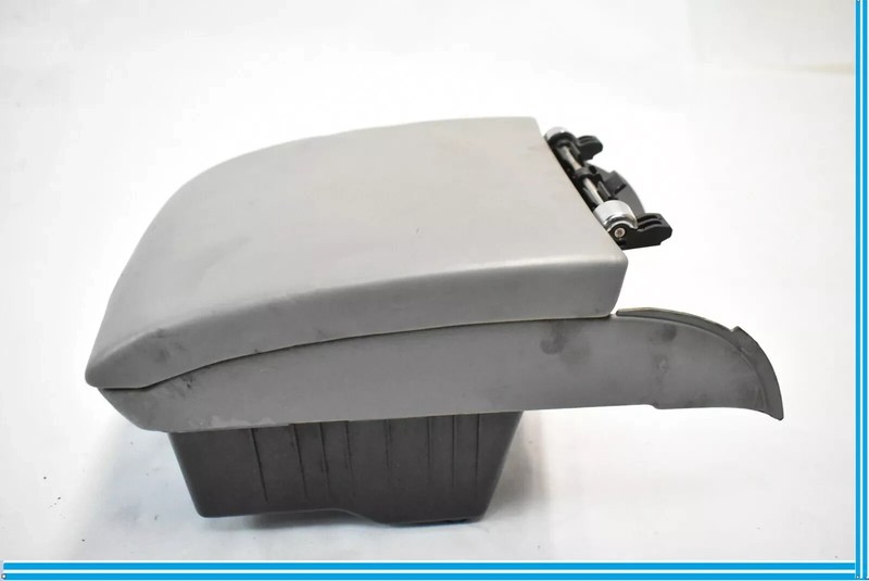 04-06 Volkswagen Phaeton Center Console Armrest Arm 3D0864101AG OEM