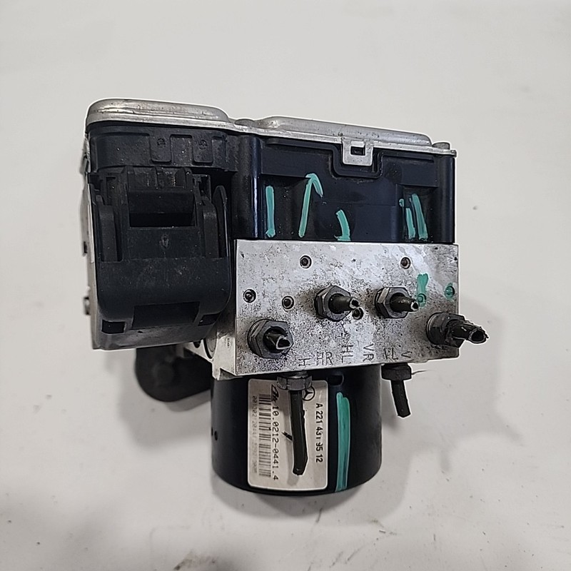 OE 2009 10 Mercedes Benz S550 ABS PUMP AND MODULE A2214319512 Read