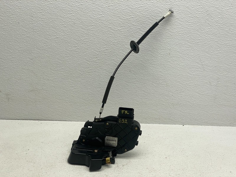 2005-2009 LAND ROVER LR3 FRONT RIGHT PASSENGER SIDE DOOR LOCK LATCH OEM LOT632
