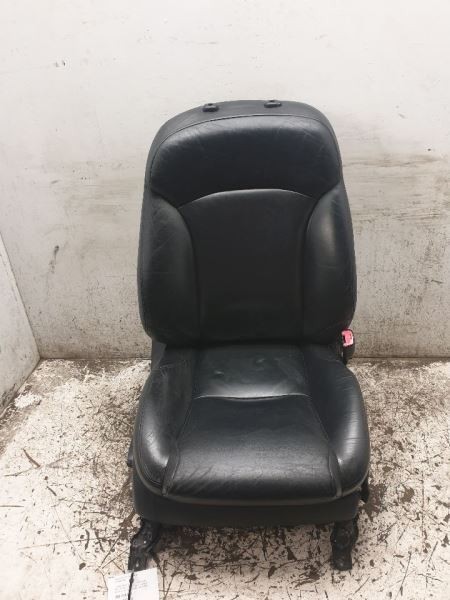2006 LEXUS IS250 PASSENGER SIDE FRONT BLACK LD27 LEATHER BUCKET SEAT ASSEMBLY