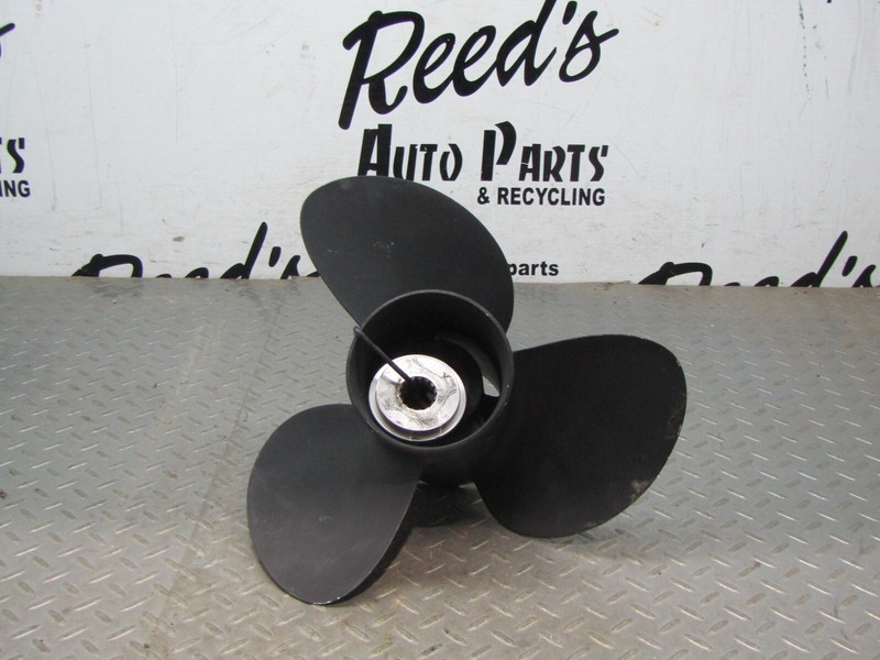 Solas #9411-135-15 Prop Rubex 3 RBX 40-140HP 13.5 X 15RH 3 Blade-Hub Kit Incl