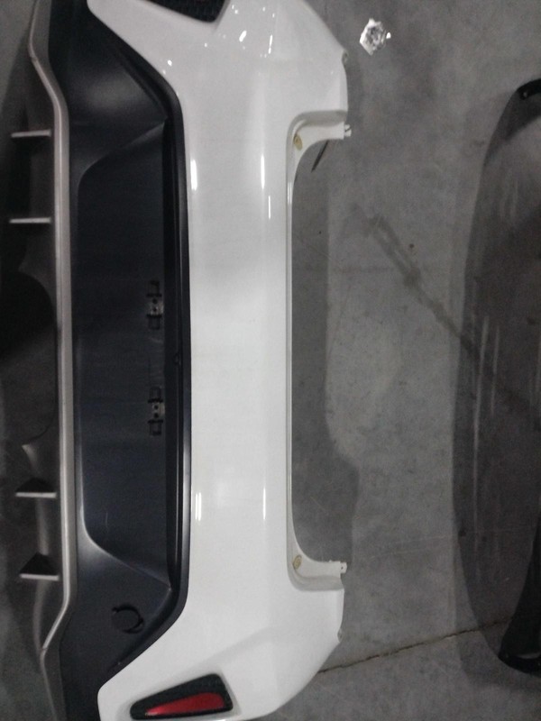 2019 Hyundai Veloster White Bumper Assembly OEM Used Dings 89000 Miles