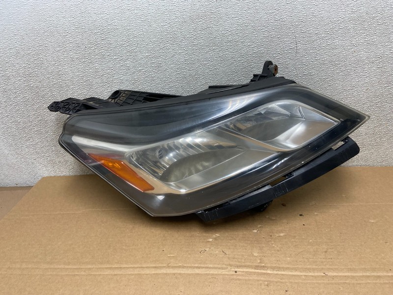 2013-2017 Chevrolet Traverse Right Passenger Side Halogen Headlight AB3493 DW