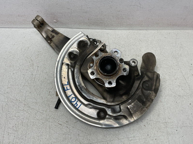 17 18 19 BMW G30 540i 530i Front Left Driver Spindle Knuckle Hub RWD 1401 OEM
