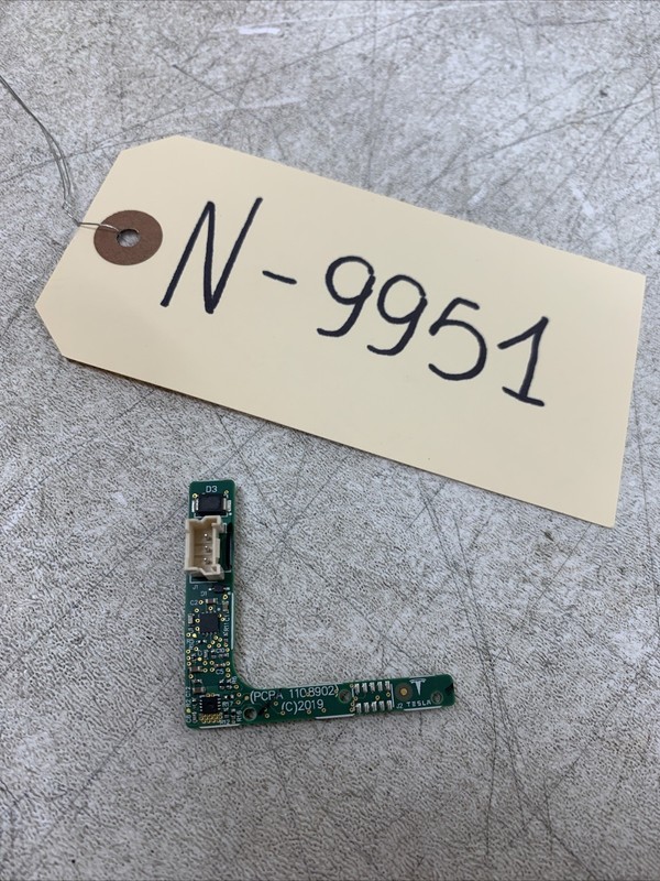21-23 Tesla Model Y Windshield Rain Sensor 1515033-00-C 9951 B133