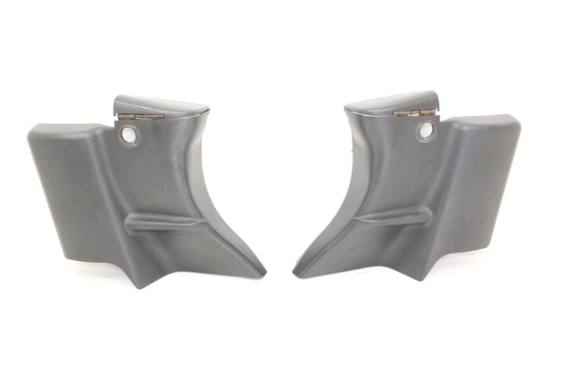 99-04 CORVETTE 5.7L LS1 Pair of Left and Right B Pillar Trims 10409217 10409218