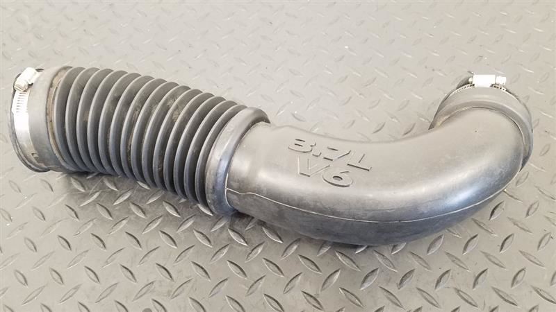 04-07 Jeep Liberty 3.7L Air Intake Tube OEM 53013907AB