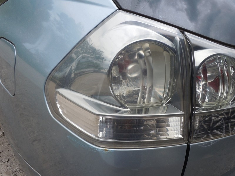 2004-2006 Lexus RX330 Quarter Panel Mounted Tail Light Driver Left OEM