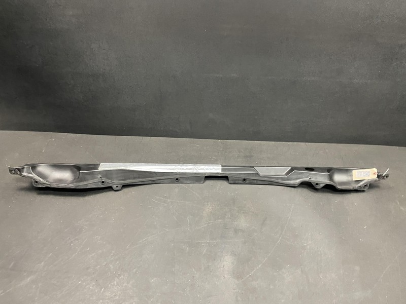 Cowl Vent Panel Extension 2021 Cadillac XT4 84604842 2019 2020 2022 2023