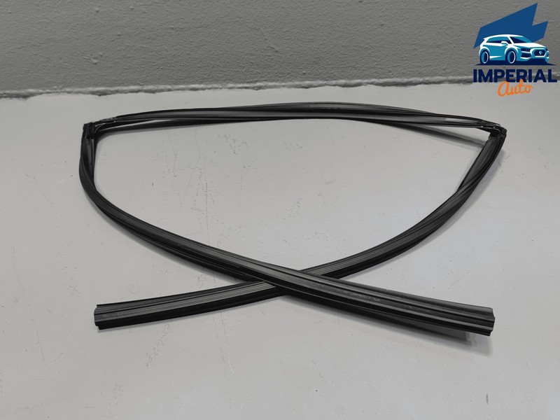 2014-2019 Toyota Highlander Rear Passenger Side Door Window Run Channel Seal OEM