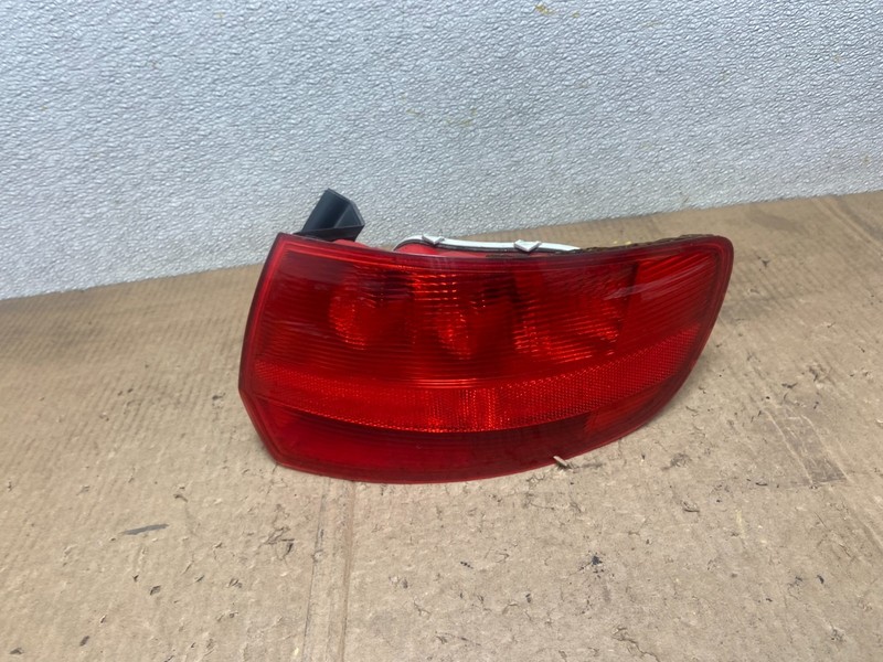 2006 2007 2008 Audi A3 8P Hatchback Right Passenger RH Tail Light Oem AA6854 DW
