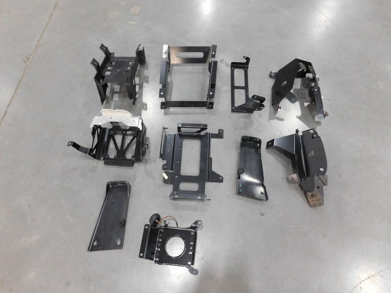 2016 17 18 19 20 McLaren 570GT 570 Assorted Metal Brackets #1503 X5