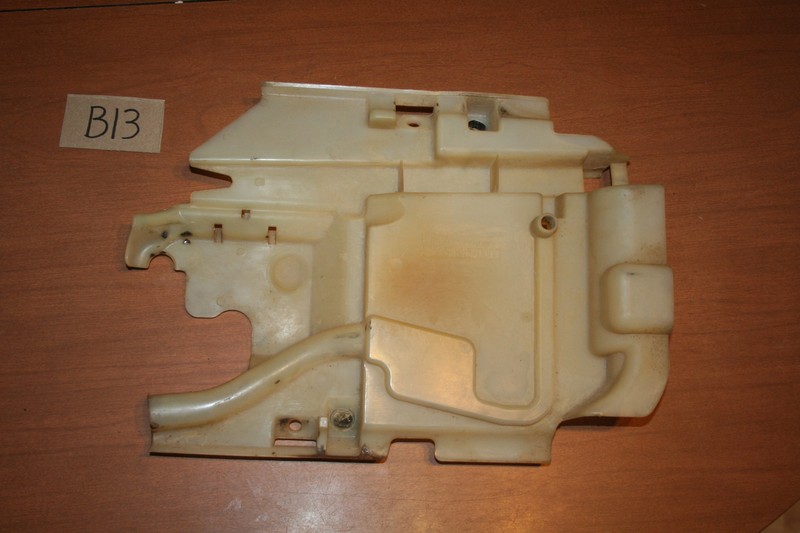 2001 Honda Foreman Rubicon 500 Plastic Skid Plate Under Piece 01 02 03 04
