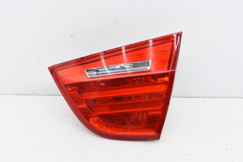 2009 BMW E90 328xi Sedan Rear Passenger Side Inner Tail Light Assembly OEM KW75