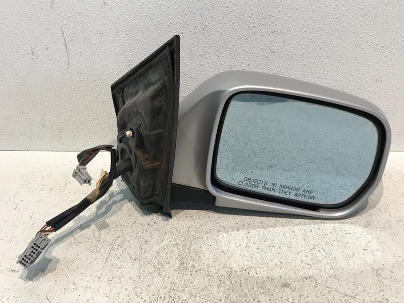 01-2006 Acura MDX Sedan Front Right Passenger View Power Door Mirror OEM Silver