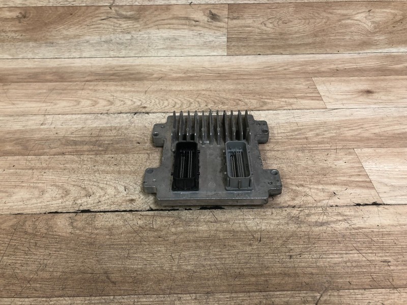 CHEVY GMC EXPRESS SAVANA 1500 VAN OEM ENGINE MOTOR DME COMPUTER ECU ECM 10-13