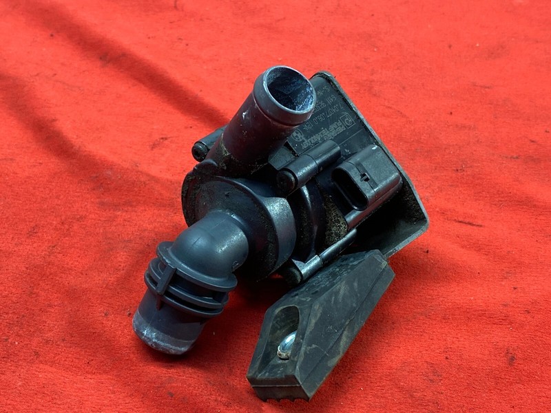 BMW E70 F15 F16 F85 F86 X5 X6 N63 S63 Engine Coolant Auxiliary Water Pump OEM✅