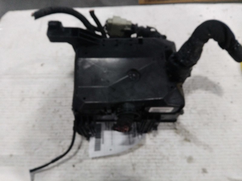 2016 Ford F150 Fuse Box GL3Z12A581BE OEM Used 2.7L White 121K Miles