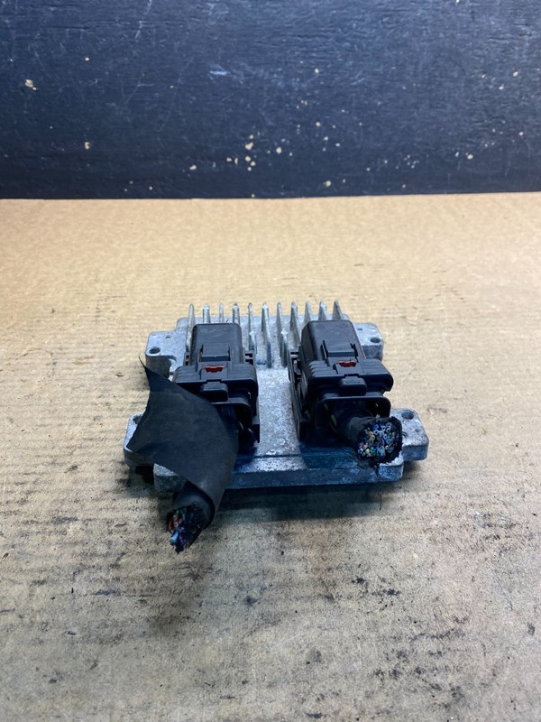 2010 to 2013 Chevrolet Silverado Yukon Engine Control Module ECM ECU aa1741 DG