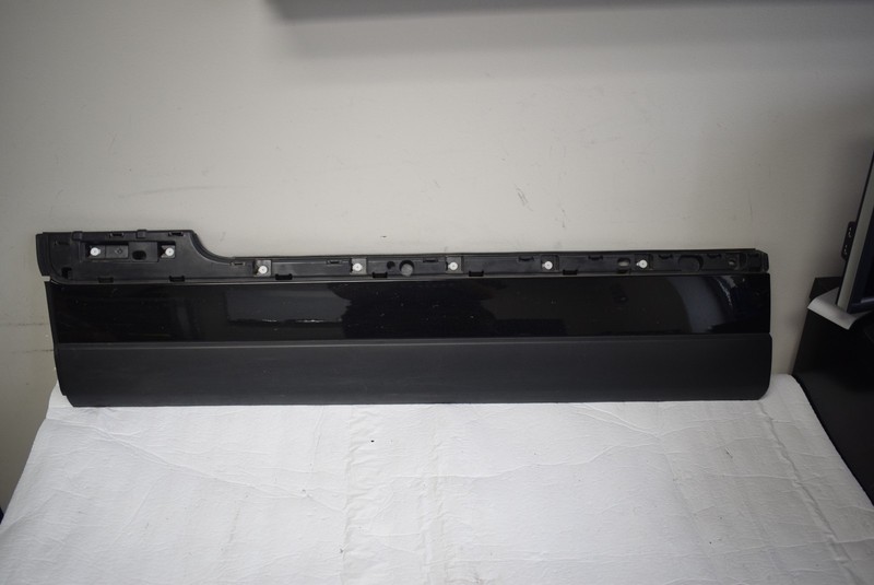 2012-2015 RANGE ROVER VOGUE HSE LH LEFT FRONT DOOR LOWER MOLDING CK5221065ADW