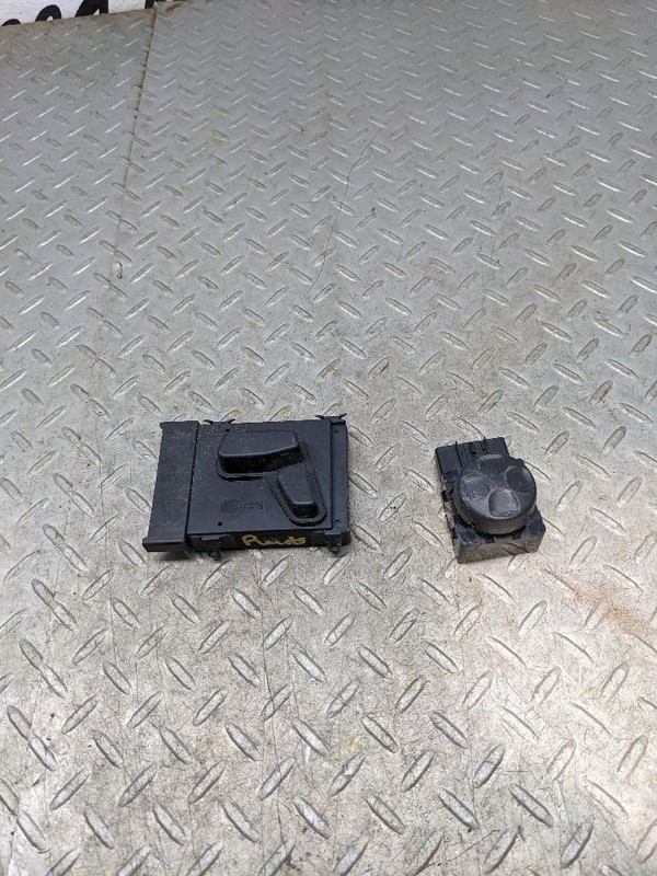 DODGE DURANGO GT 06-26 LEFT DRIVER POWER SEAT POWER CONTROL SWITCH BUTTO 1193332
