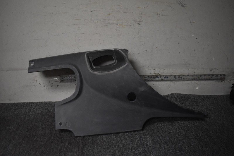 2015-2018 PORSCHE MACAN LEFT SIDE REAR COVER FACTORY OEM