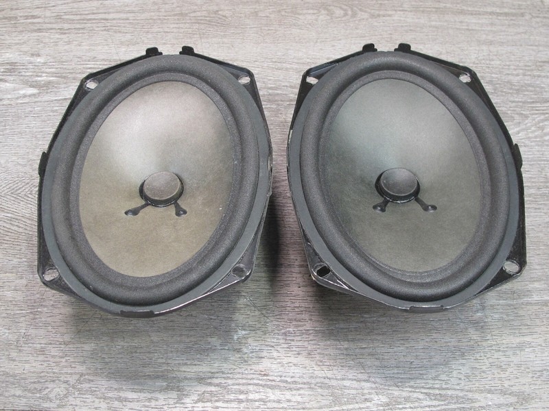 03-11 BENTLEY CONTINENTAL GTC GT REAR LEFT & RIGHT SPEAKER SET OF 2