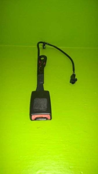 10 11 GMC TERRAIN 3.0L AT FRONT SEAT BELT BUCKLE OEM 2439-66