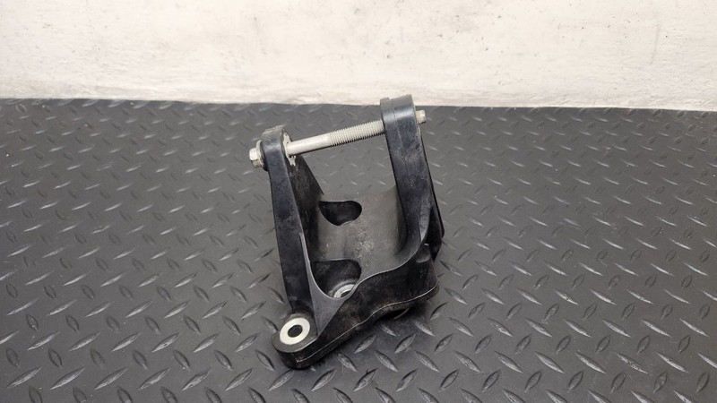 18-24 Chevrolet Traverse 3.6L AWD Rear Transmission Bracket OEM 85558395