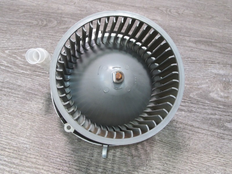 2008-2009 HUMMER H2 REAR A/C HEATER BLOWER MOTOR FAN
