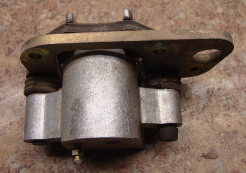 2002 Polaris 325 2x4 Trail Boss ATV TrailBoss Left Front Disk Brake Caliper E7