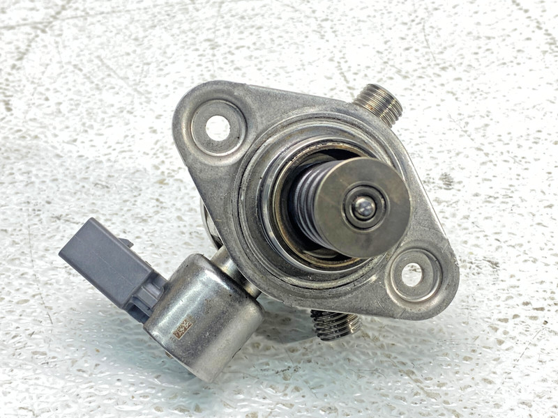 BMW F01 F10 F12 E70 550 650 750 X5 X6 N63 Engine High Pressure Fuel Pump OEM✅