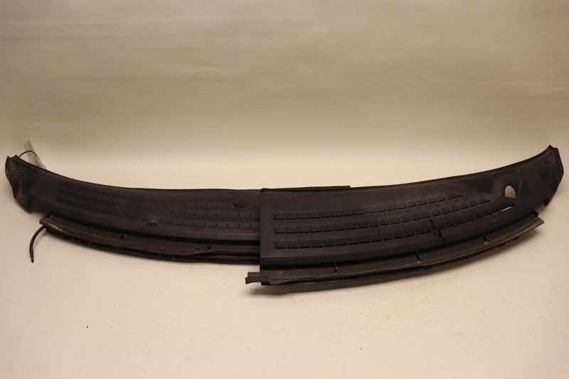 2009-2014 FORD F150 CREW CAB FRONT WINDSHIELD WIPER COWL COVER PANEL OEM