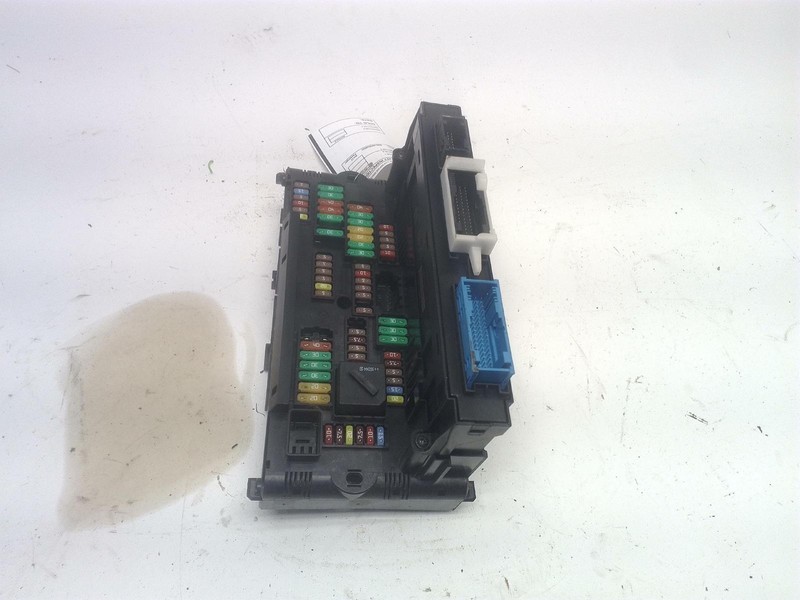 2013-2019 BMW 650I GRAN COUPE F06 RIGHT DISTRIBUTION BCM BODY MODULE & FUSE OEM