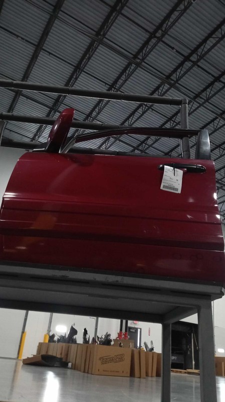 2004 Honda Pilot Left Door Red OEM 272197 PW PL PHM 162K Miles