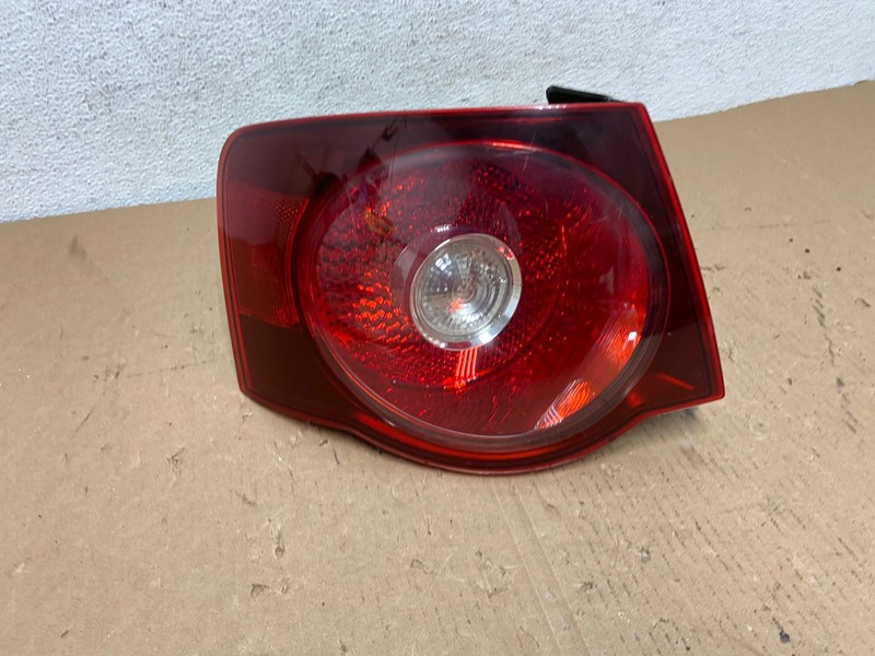2008 2009 2010 Volkswagen Jetta Left LH Side Tail Light AD8013 LK