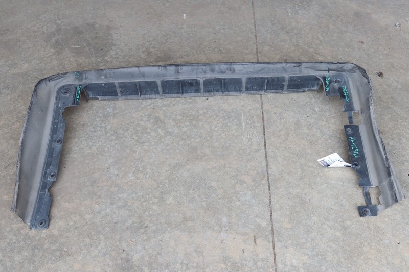 2019-2023 VOLVO VNL 760 D13 RADIATOR RECIRCULATION SHIELD SUPPORT OEM