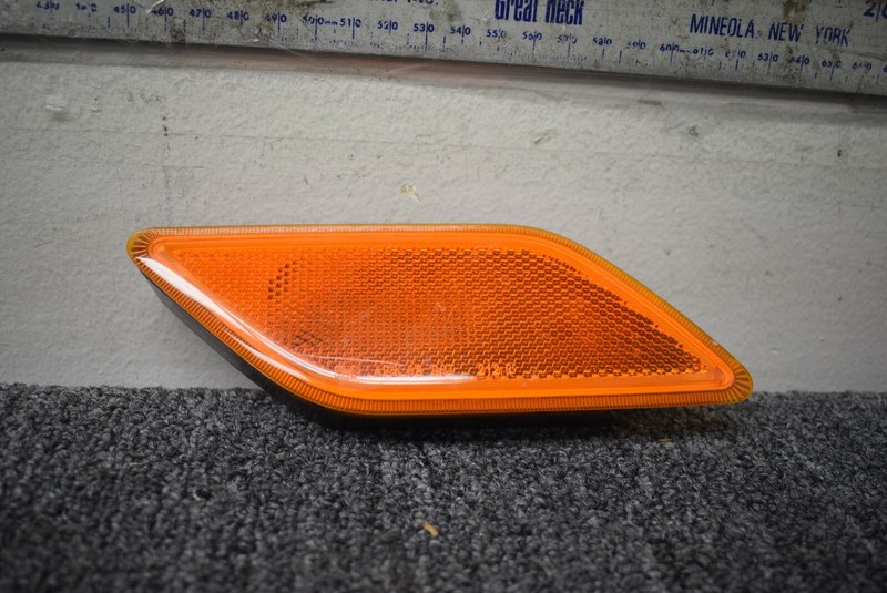 MERCEDES BENZ E CLASS E350 E550 SIDE MARKER RIGHT SIDE FACTORY OEM