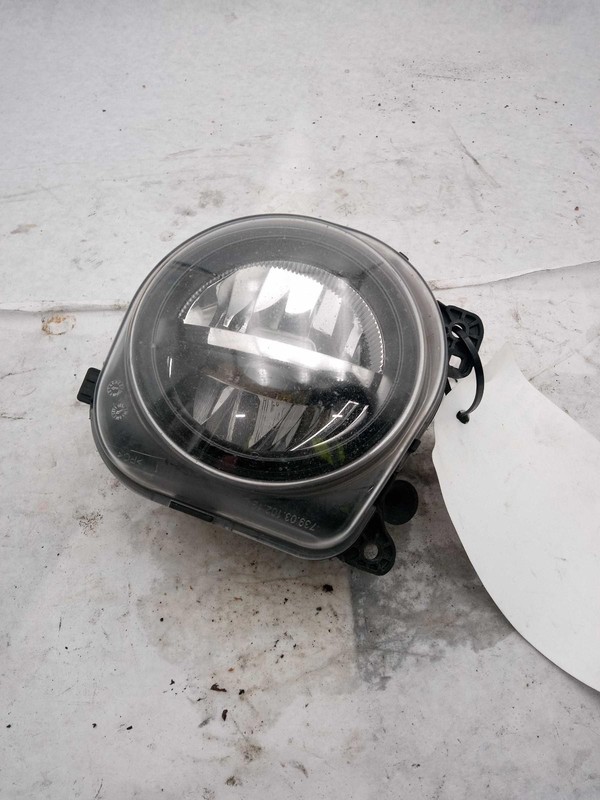 2015 BMW 535I Left Fog Light Assembly Grey OEM 527569 130K Miles