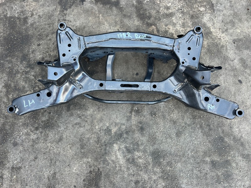 14-20 Nissan Rogue T32 FWD REAR SUBFRAME CROSSMEMBER K FRAME OEM