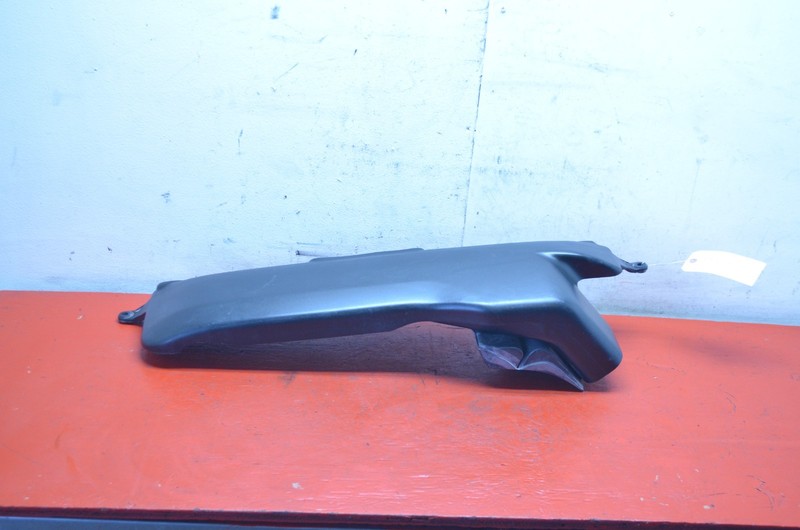 2001-2006 LEXUS LS430 ENGINE AIR INTAKE DUCT PIPE VENT TUBE OEM