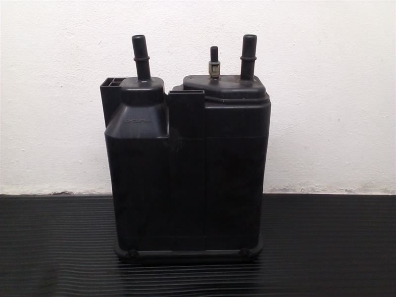 03-20 Chevrolet Express 1500 2500 3500 Fuel Vapor Canister OEM 15137022