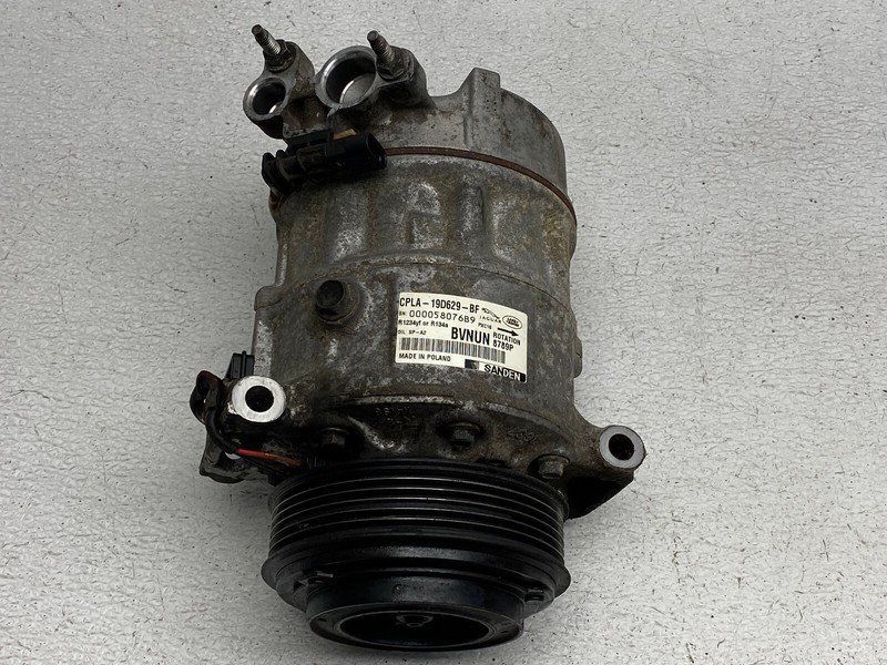 2017-2020 JAGUAR F-PACE AC AIR COMPRESSOR OEM LOT668