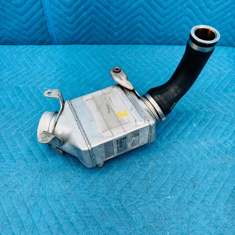 2012–2017 BMW 650i 4.4 N63 RIGHT TURBO INTAKE INTERCOOLER COOLER OEM 17517575406