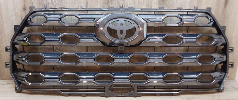 2022-24 Toyota Tundra GRILL w/ camera hole ASSY OEM PART#53101-0C160