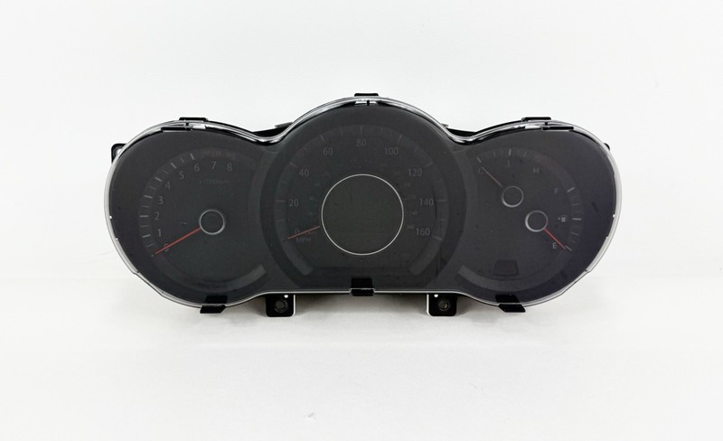 2012-2013 Kia Optima Speedometer Instrument Gauge Cluster w/ 134,447 Miles OEM